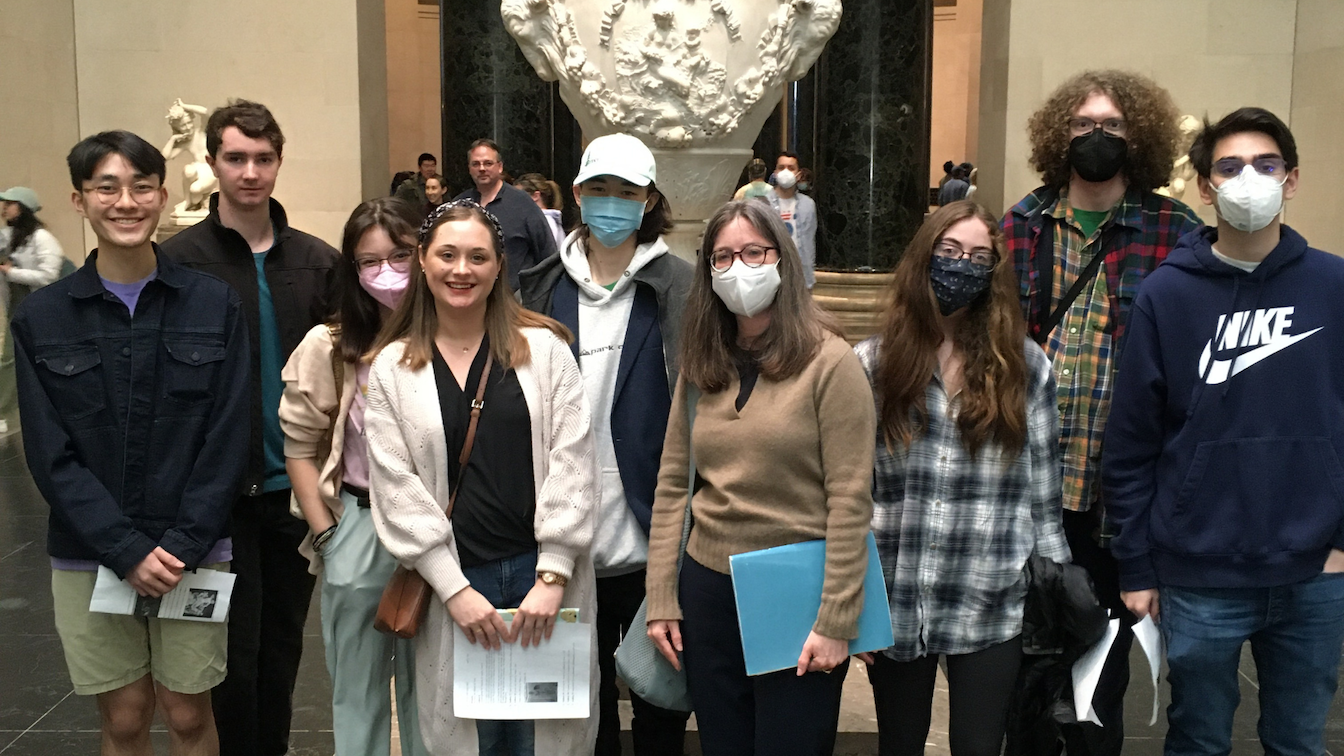 Prof. Wasdin and students at the National Gallery of Art